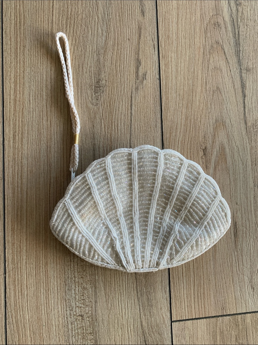 MermaidCore Cream Shell Wristlet Clutch Bag 🐚